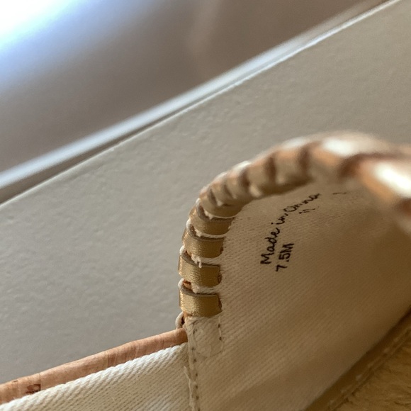 Jack Rogers. Peep toe Cork Wedge.  Size 71/2. Gold accent - Picture 8 of 8